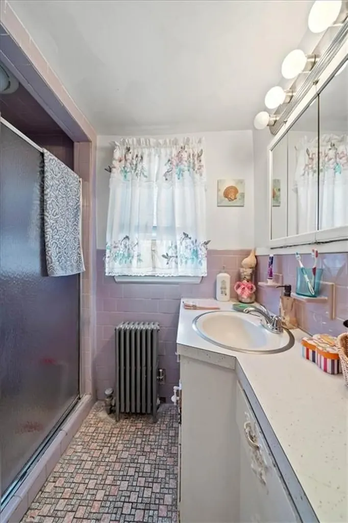 65 Bain Street Cranston RI 02920