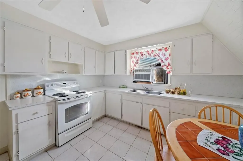 65 Bain Street Cranston RI 02920