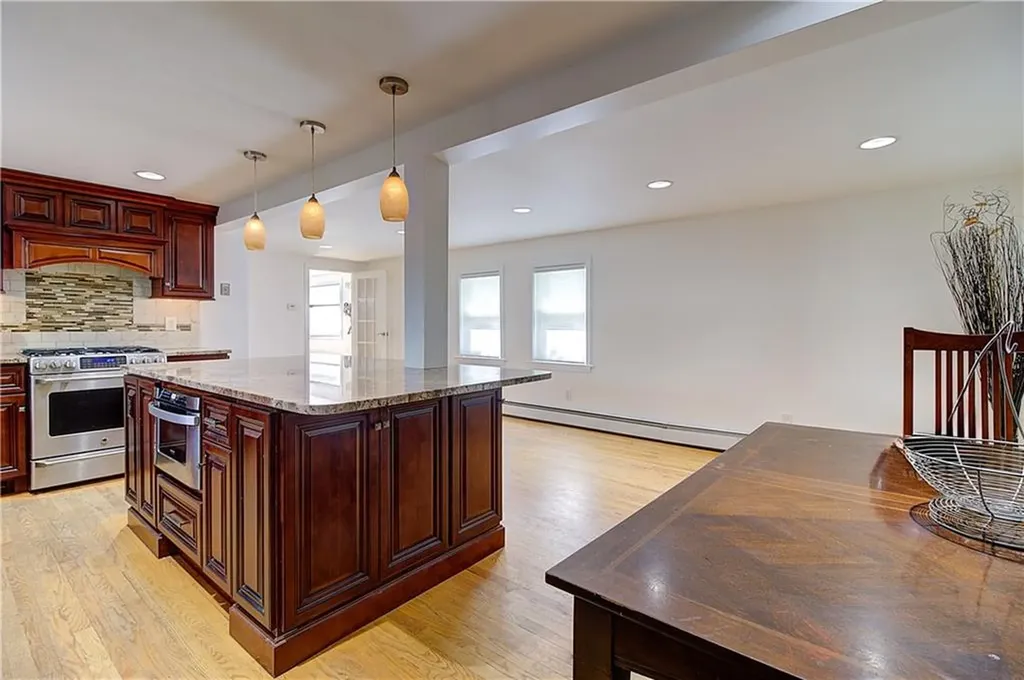 69 Everleth Avenue Warwick RI 02888