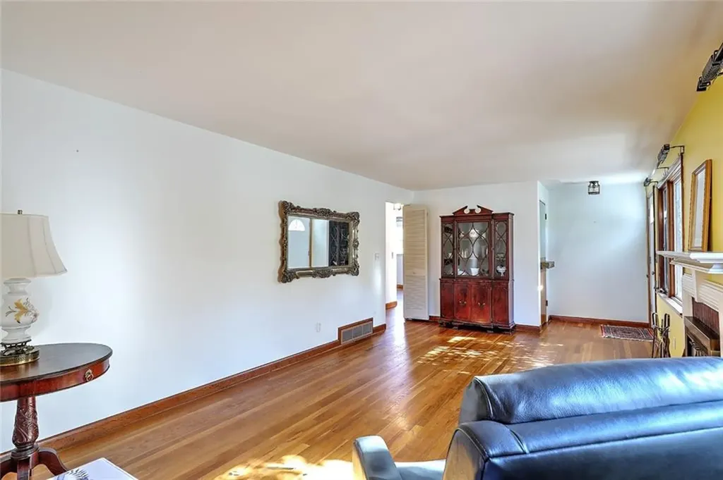 162 Angell Road Cumberland RI 02864