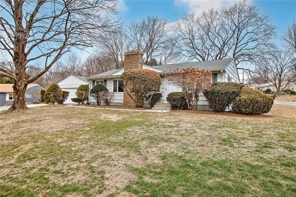162 Angell Road Cumberland RI 02864