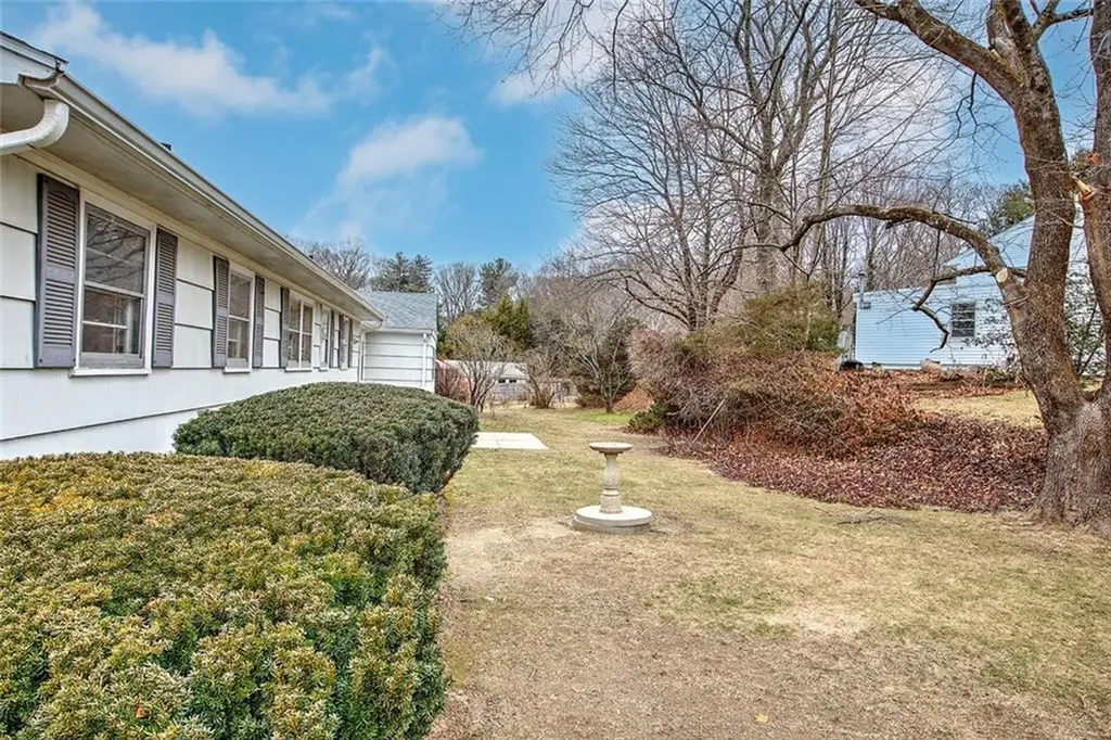 162 Angell Road Cumberland RI 02864