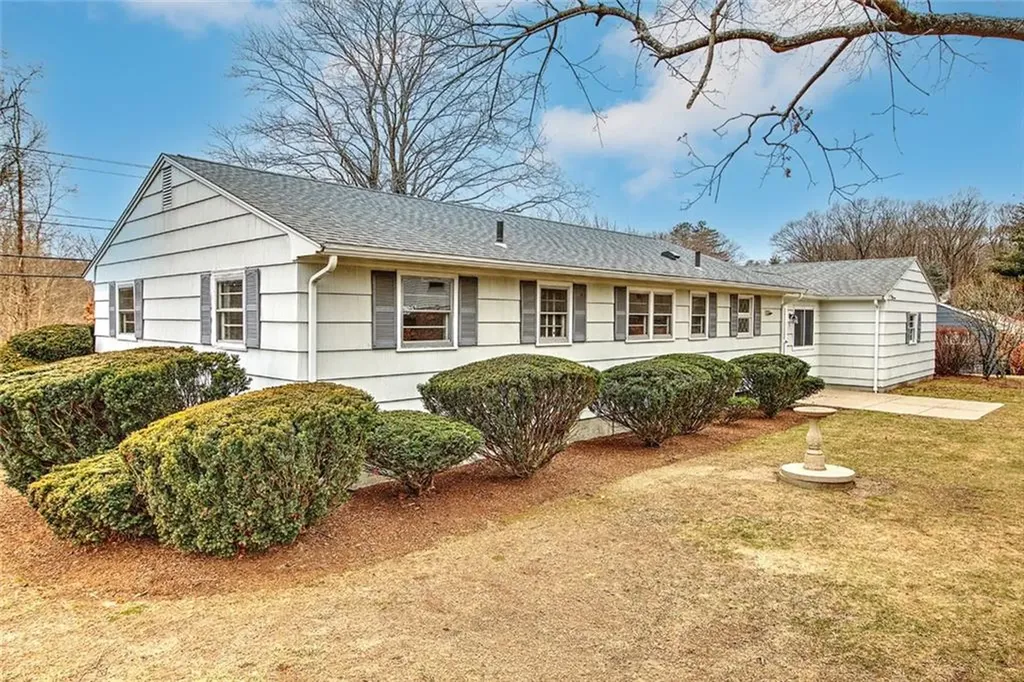 162 Angell Road Cumberland RI 02864