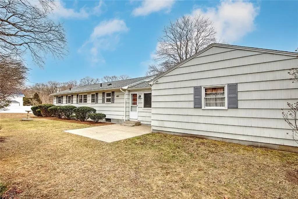 162 Angell Road Cumberland RI 02864