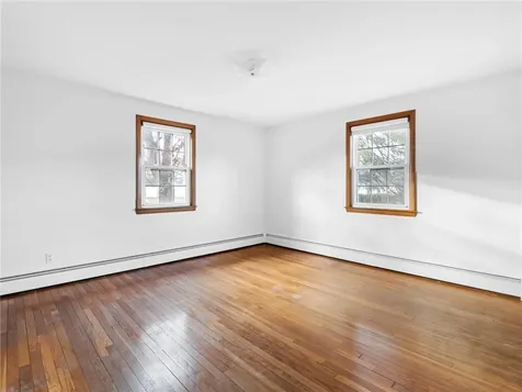 63 Villa Avenue North Providence RI 02904