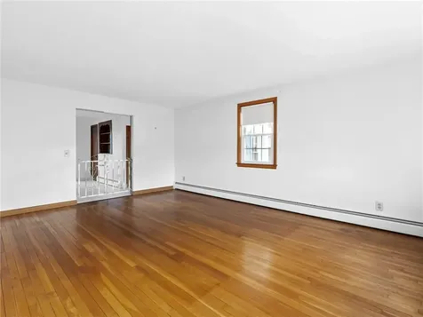 63 Villa Avenue North Providence RI 02904