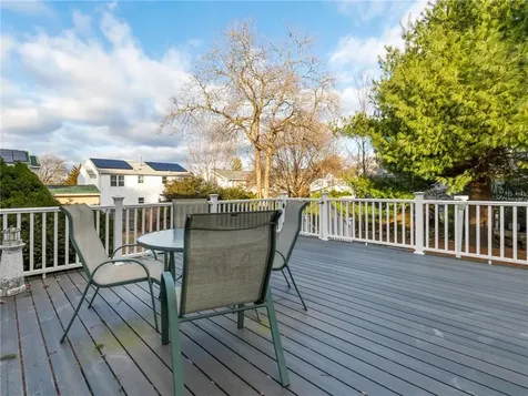 63 Villa Avenue North Providence RI 02904