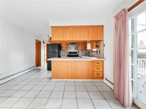 63 Villa Avenue North Providence RI 02904