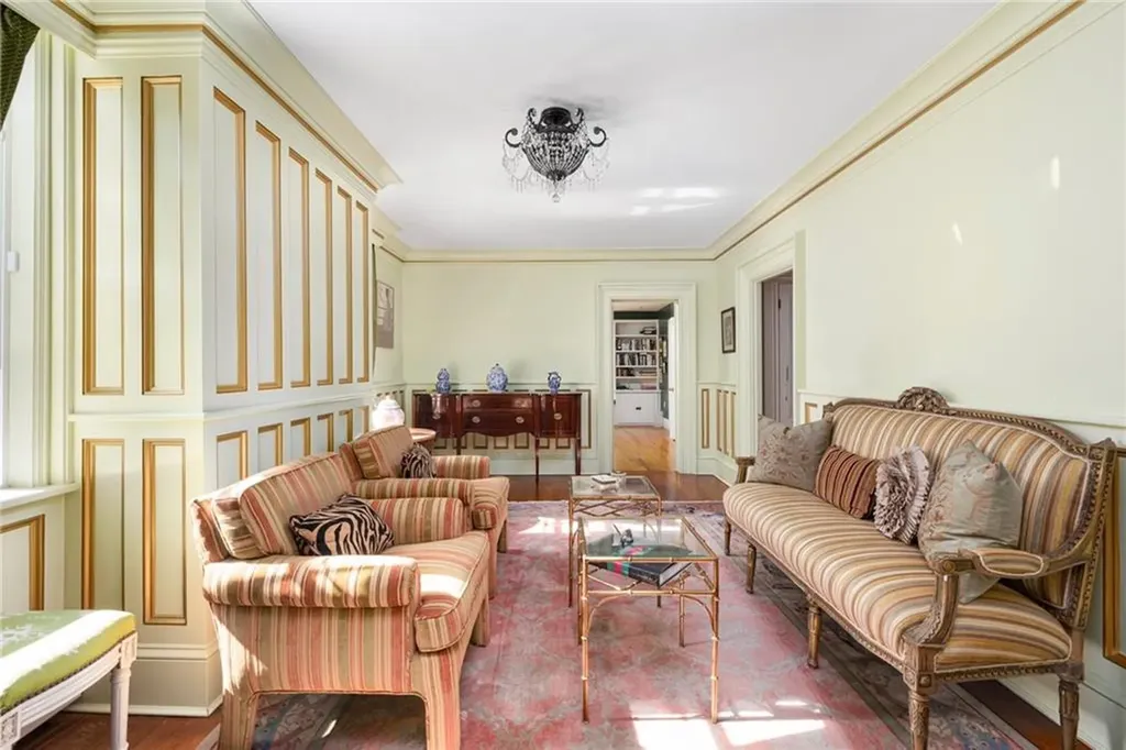 35 Westford Avenue Warwick RI 02889