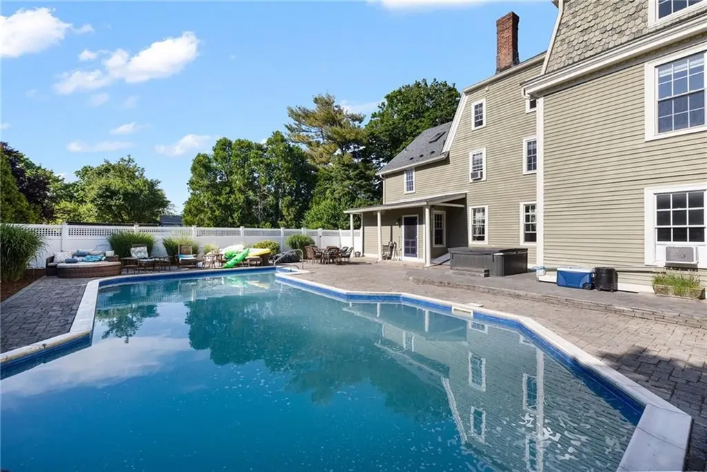 35 Westford Avenue Warwick RI 02889