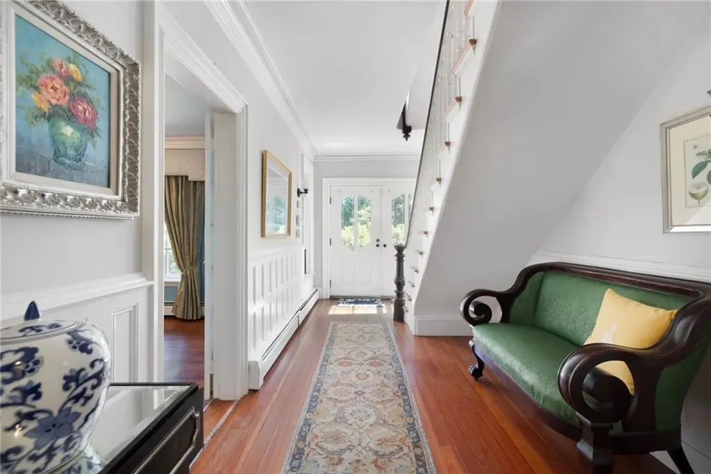 35 Westford Avenue Warwick RI 02889