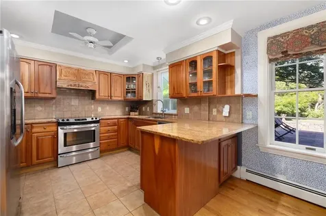 35 Westford Avenue Warwick RI 02889