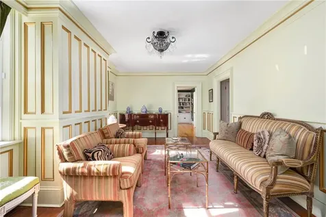 35 Westford Avenue Warwick RI 02889