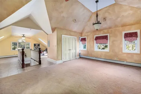 35 Westford Avenue Warwick RI 02889