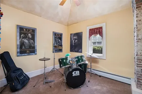 35 Westford Avenue Warwick RI 02889