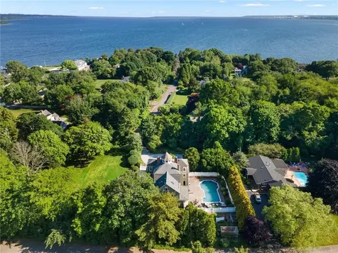 35 Westford Avenue Warwick RI 02889