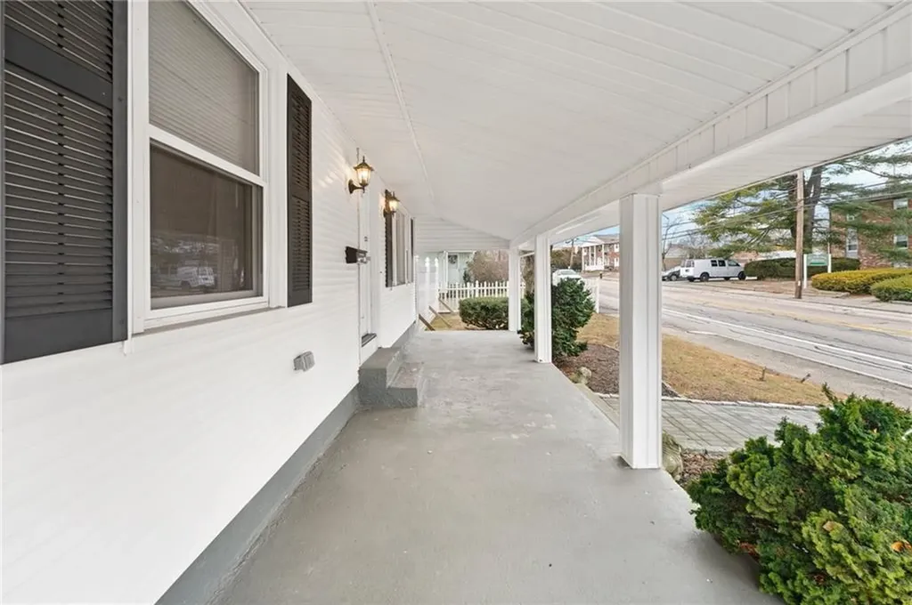 236 Smithfield Road North Providence RI 02904