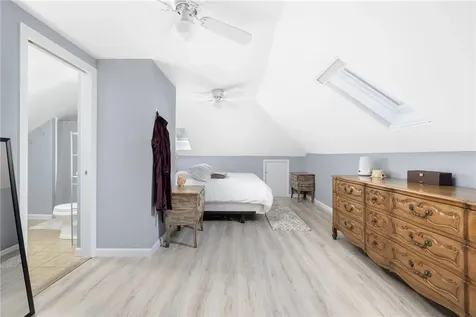 56 Peckham Avenue North Providence RI 02908