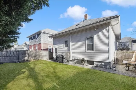 56 Peckham Avenue North Providence RI 02908