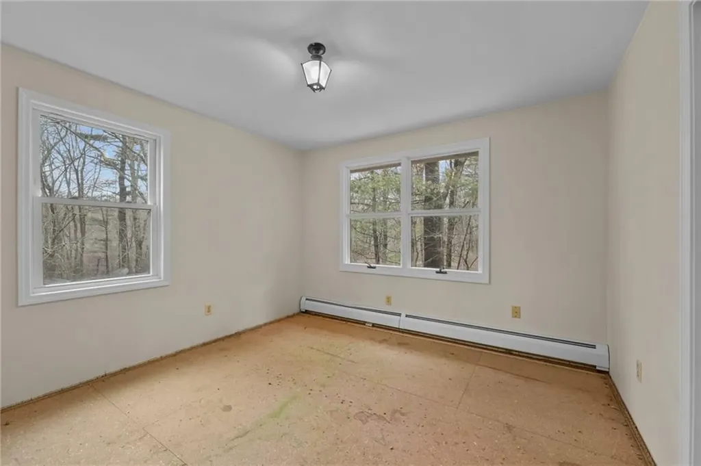 30 Sheffield Hill Road Exeter RI 02822