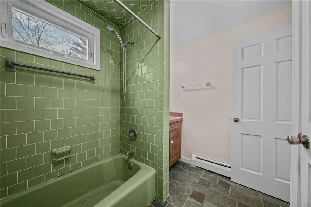 30 Sheffield Hill Road Exeter RI 02822