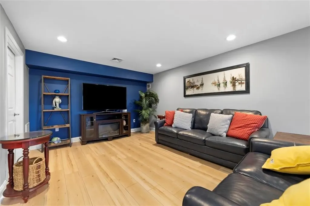 70 Turner Street Warwick RI 02886