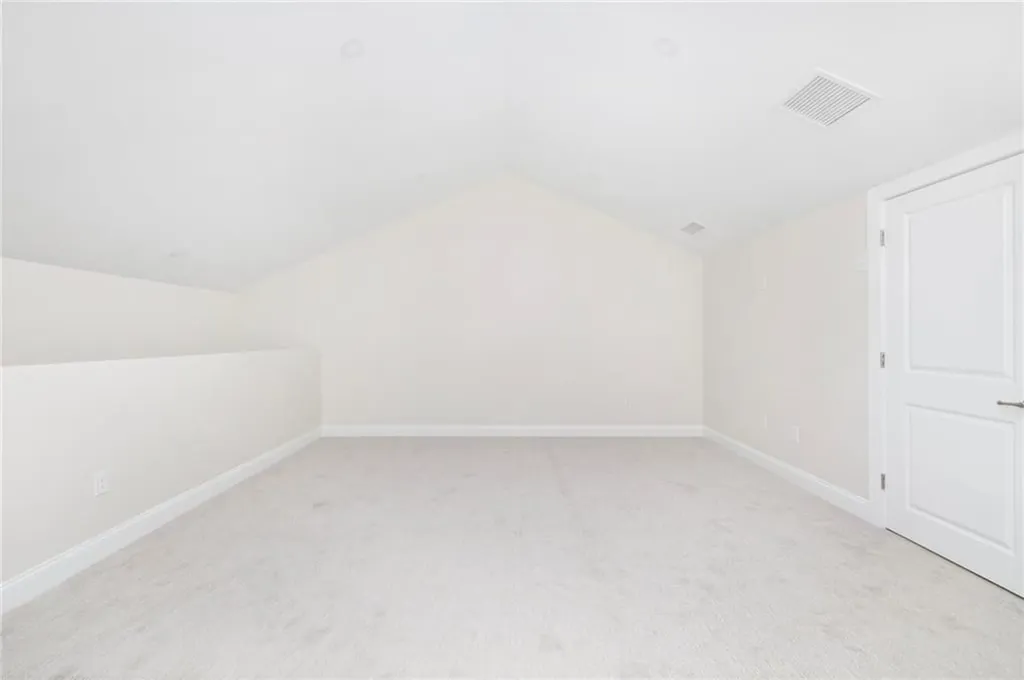 31 West Valley Circle West Warwick RI 02893