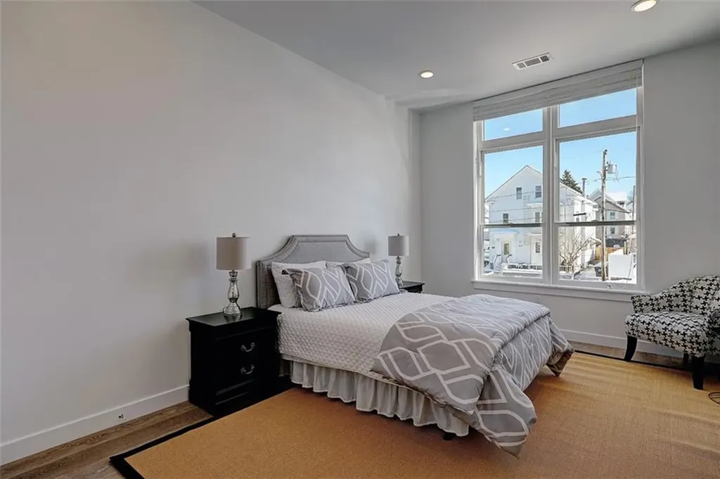 29 Burgess Parkway East Providence RI 02914