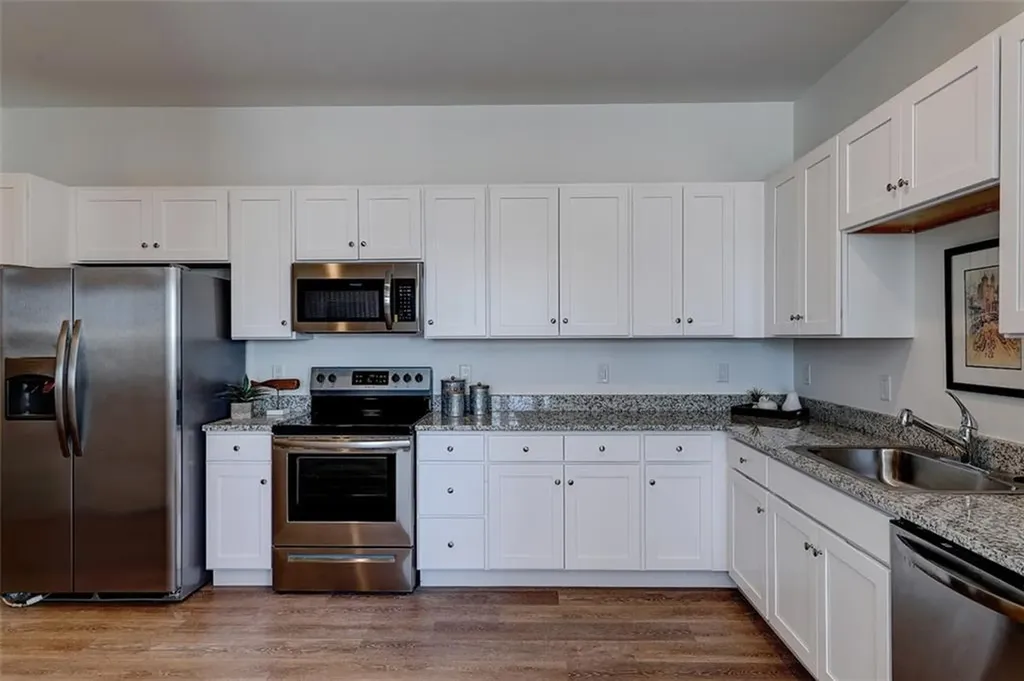 29 Burgess Parkway East Providence RI 02914