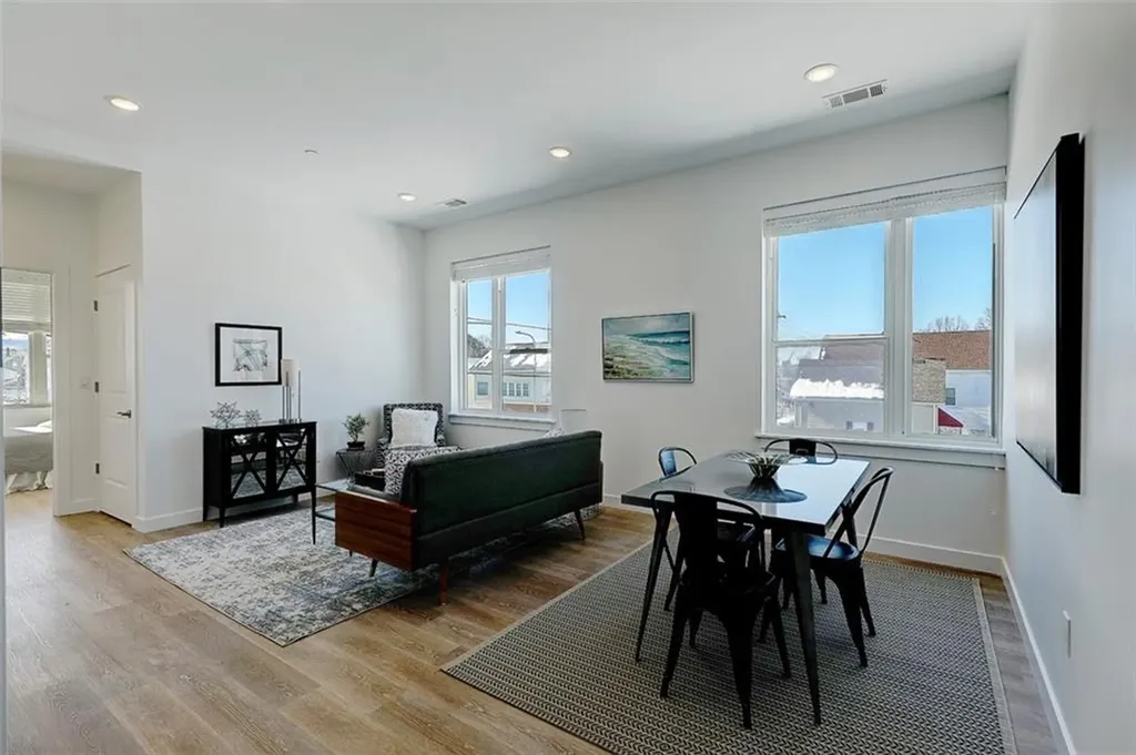 29 Burgess Parkway East Providence RI 02914