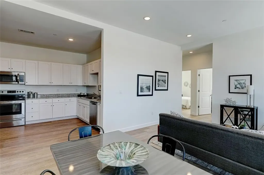 29 Burgess Parkway East Providence RI 02914