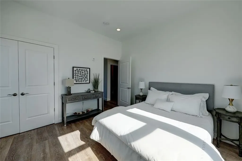 29 Burgess Parkway East Providence RI 02914