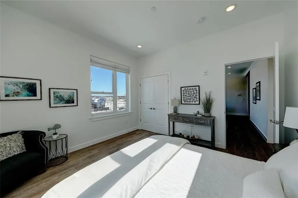 29 Burgess Parkway East Providence RI 02914