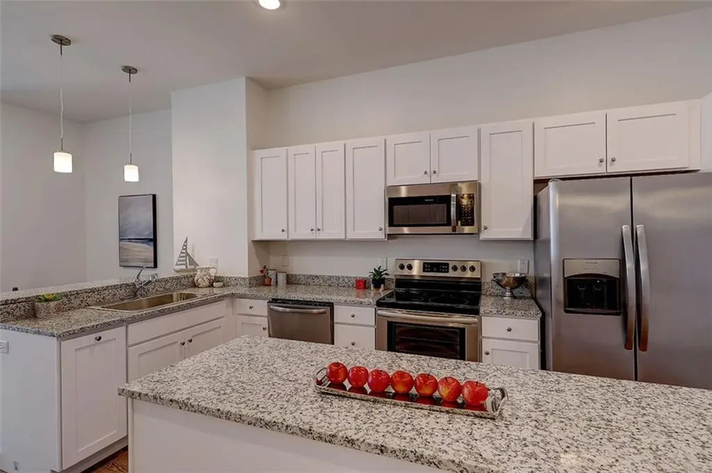 29 Burgess Parkway East Providence RI 02914