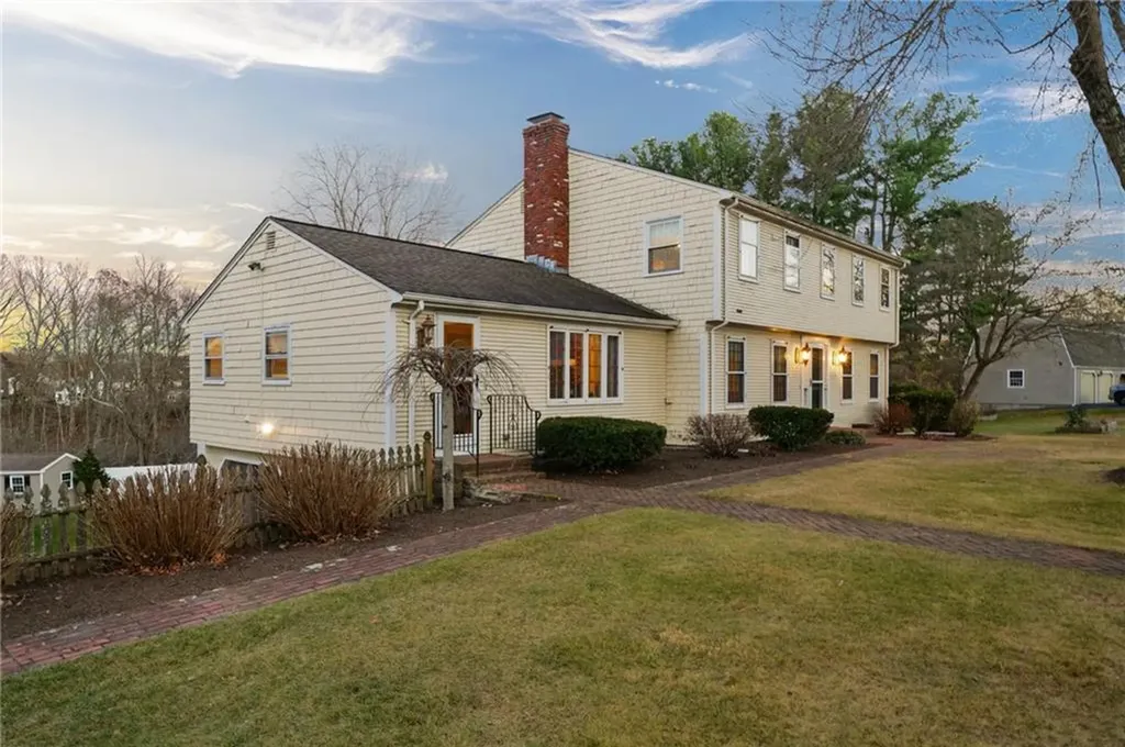 51 Countryside Drive Cumberland RI 02864