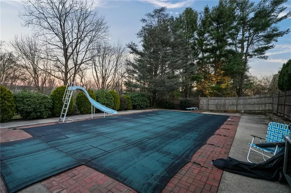 51 Countryside Drive Cumberland RI 02864