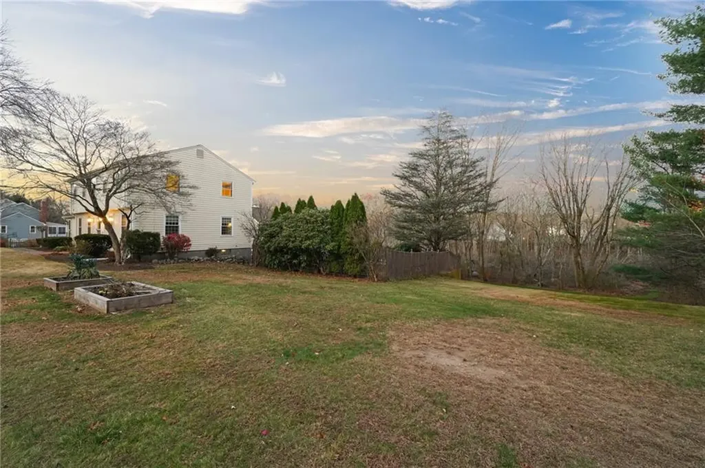 51 Countryside Drive Cumberland RI 02864