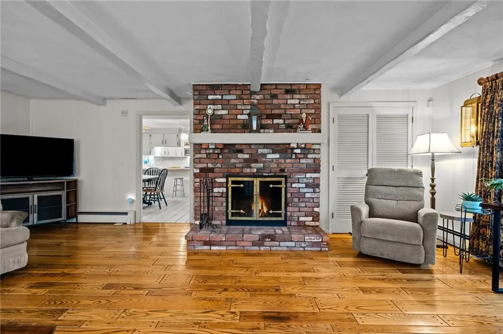 51 Countryside Drive Cumberland RI 02864