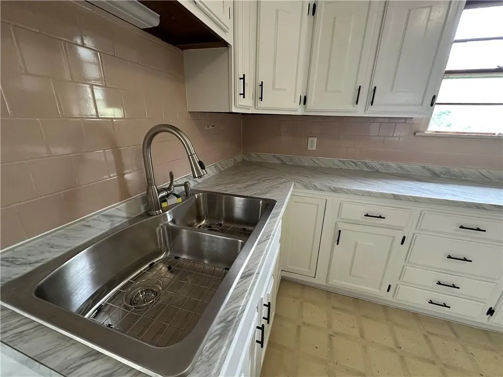 1243 Cranston Street Cranston RI 02920
