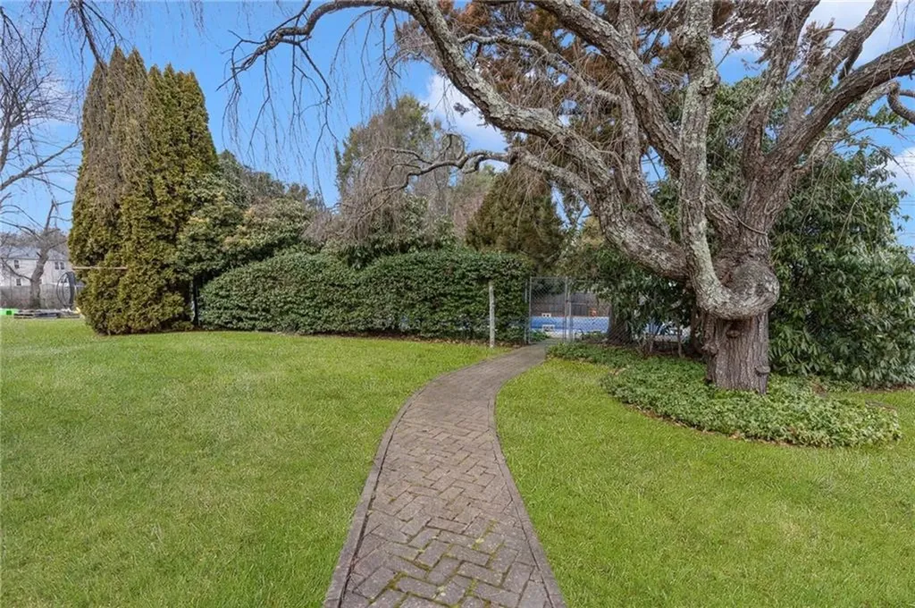 25 Park Street West Warwick RI 02893