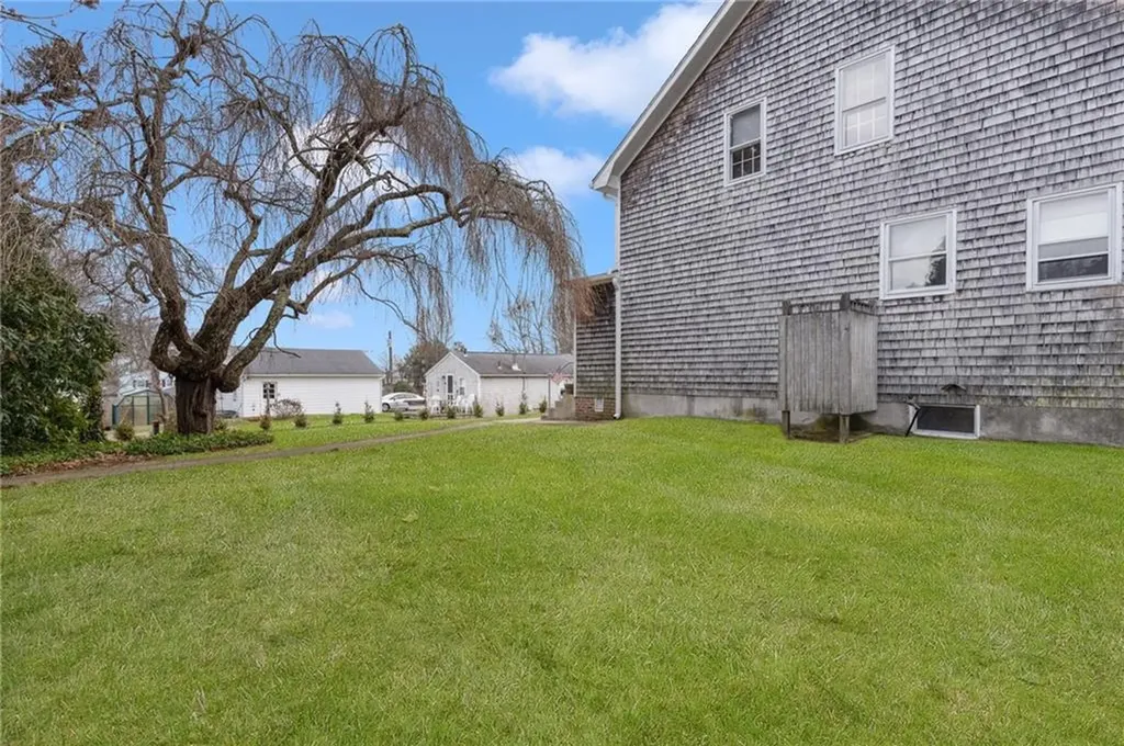 25 Park Street West Warwick RI 02893