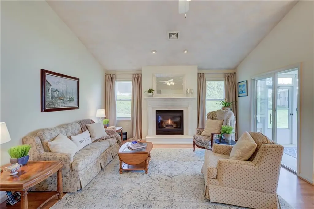 246 Spencer Woods Drive Warwick RI 02818