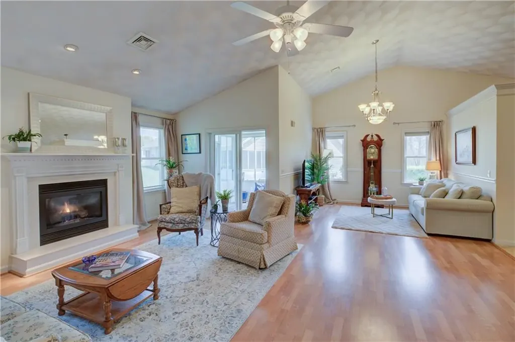 246 Spencer Woods Drive Warwick RI 02818