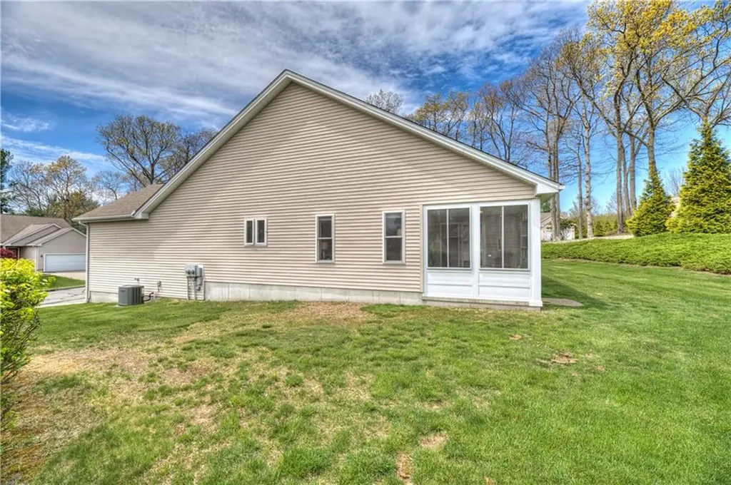 246 Spencer Woods Drive Warwick RI 02818