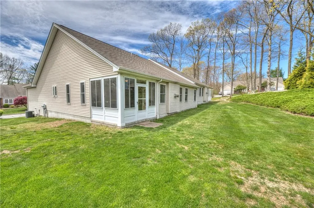 246 Spencer Woods Drive Warwick RI 02818