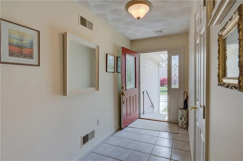 246 Spencer Woods Drive Warwick RI 02818