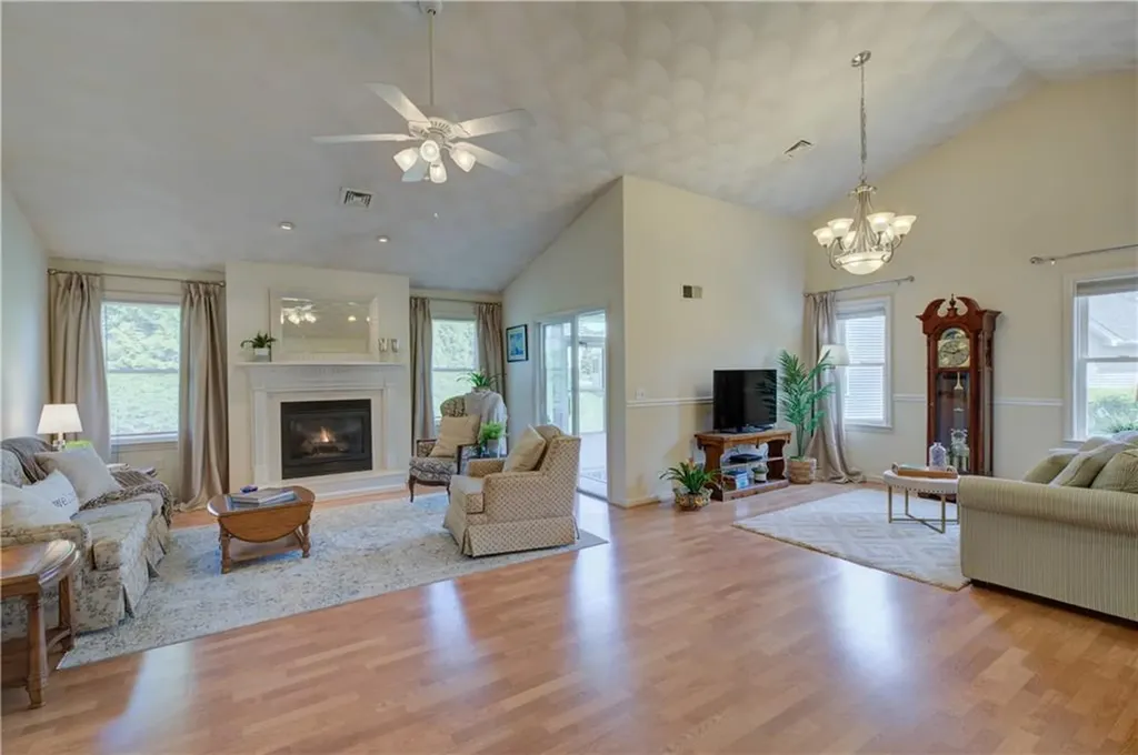 246 Spencer Woods Drive Warwick RI 02818