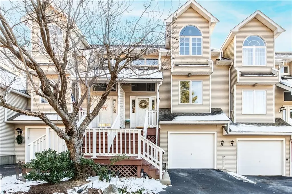 194 River Farms Drive West Warwick RI 02893