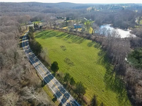 0 Nanaquaket Road Tiverton RI 02878