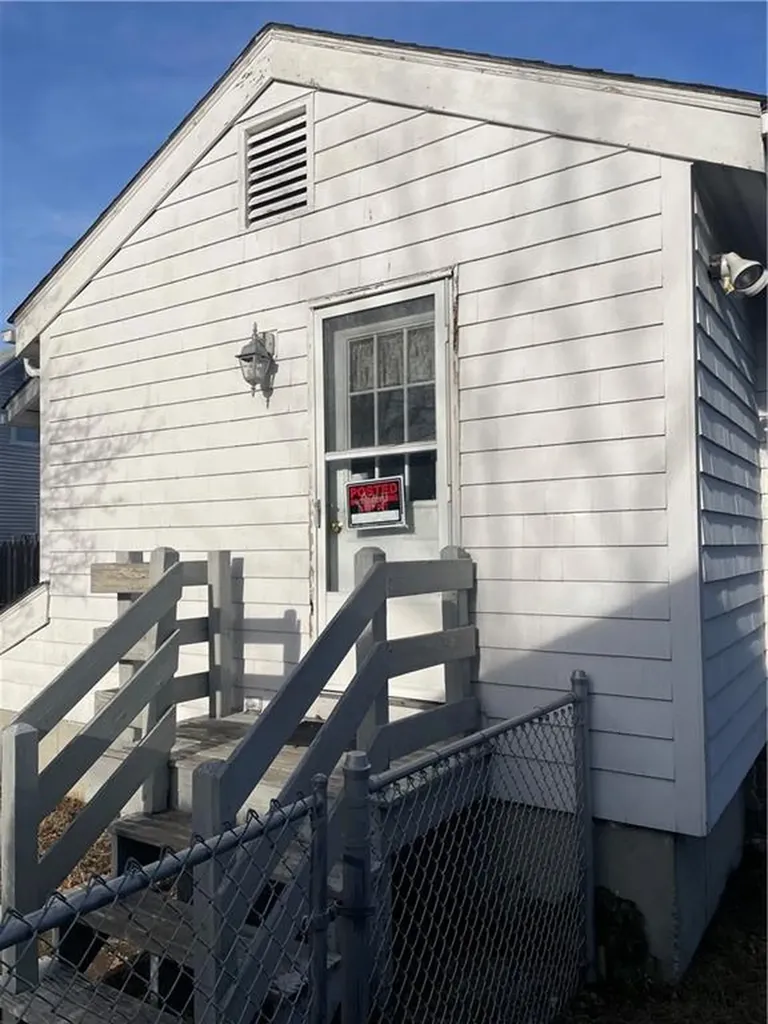 74 Sevilla Avenue Warwick RI 02889